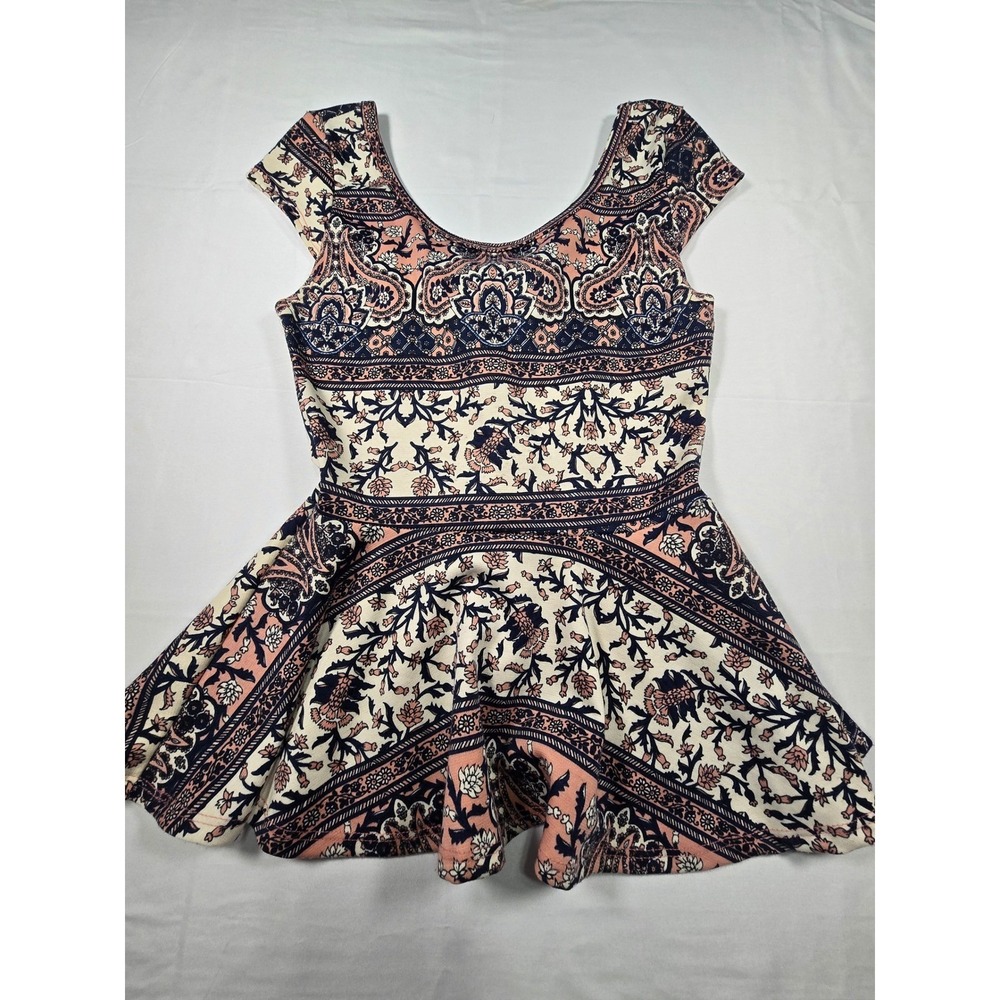 Charlotte Russe Womens Small Pink Navy‎ Paisley Peplum Top Back Bow Blouse